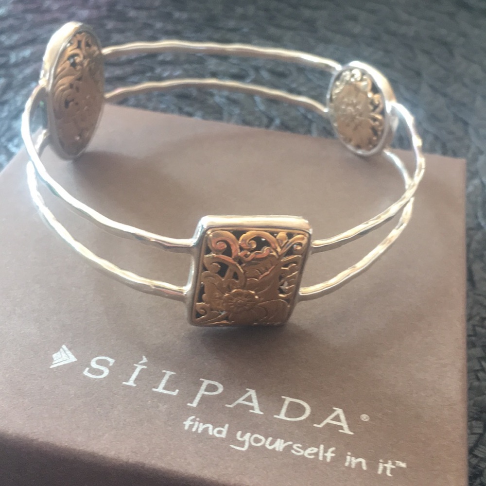 B2415 romance novel bangle